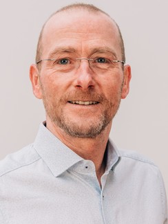 Dr. Markus Kowalzyck